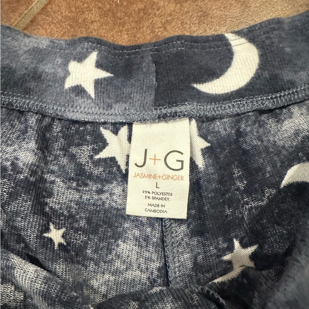 Jasmine & Ginger Star and Moon Print Drawstring Knit Sleep Shorts - Picture 4 of 6